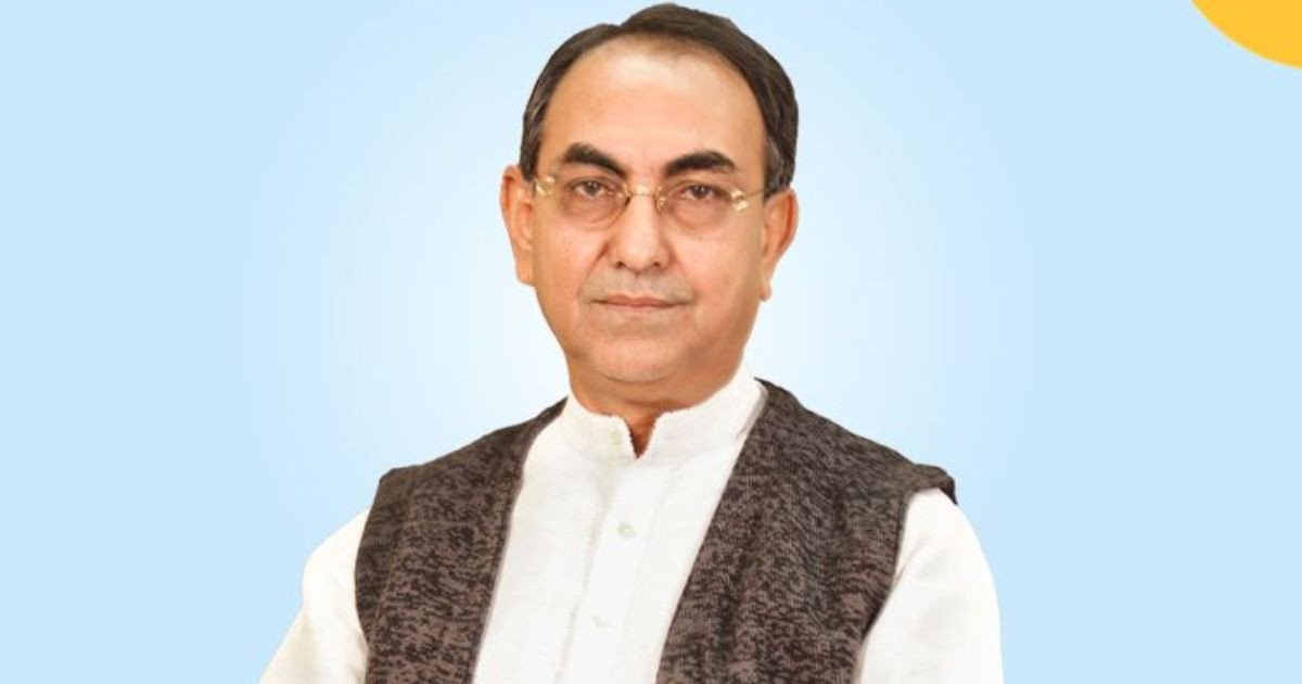 পাঁচ মাসের চিকিৎসা শেষে আজ দেশে ফিরছেন মির্জা আব্বাস
